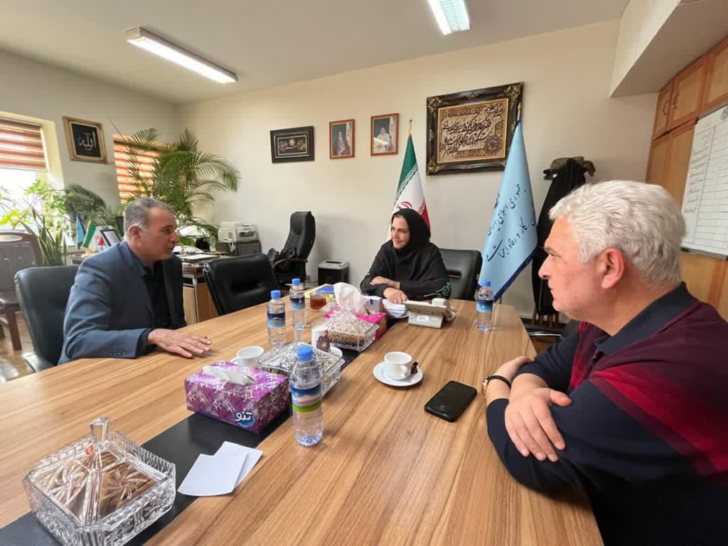 برگزاری نشست صمیمانه و راهبردی بررسی مسائل روابط کار با حضور معاون روابط کار وزارت تعاون